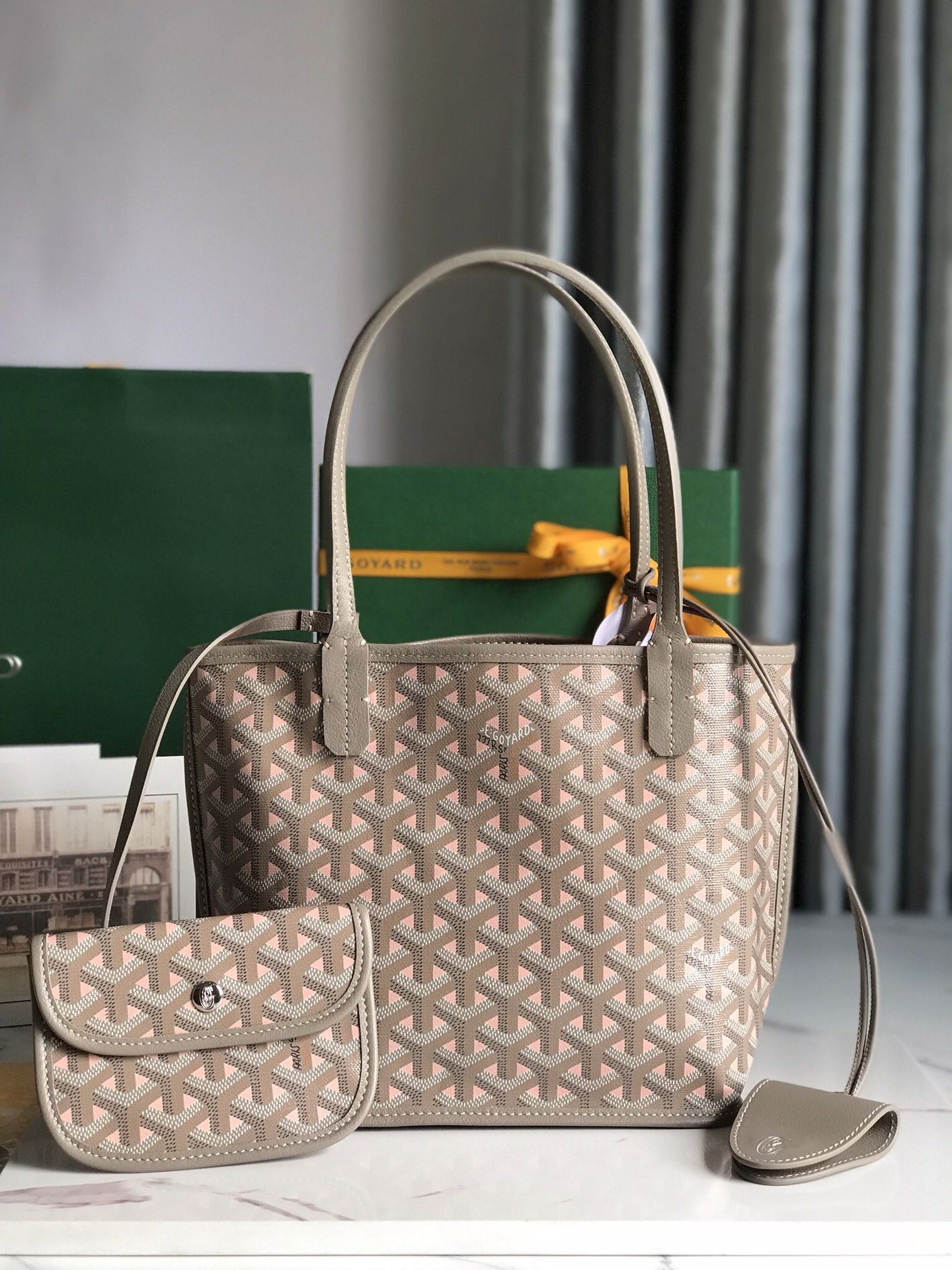 Goyard Shopping Bags